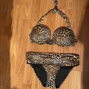 Victoria’s Secret Bombshell leopard bikini